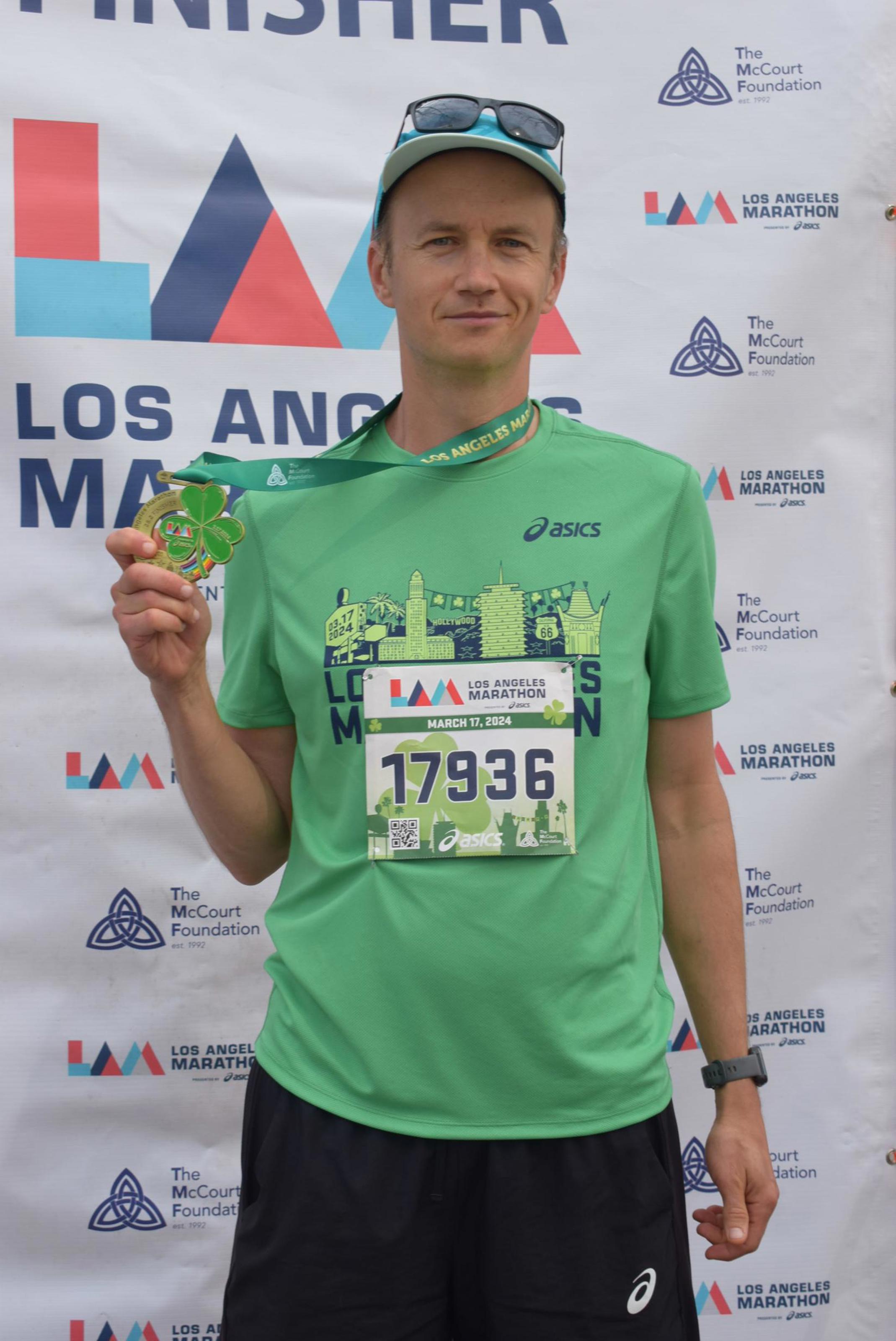 Max Egorov running the Los Angeles Marathon